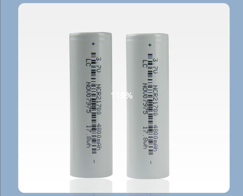 गुणवत्ता  21*70mm Rechargeable Flashlight Battery 21700 3.7 V Li Ion Battery 4800mah फैक्टरी