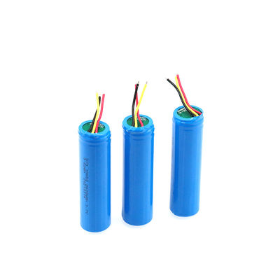 UN38.3 प्रमाणित 3.7 V 2400mah 18650 रिचार्जेबल बैटरी फ्लैट टॉप 0.05kg . के साथ