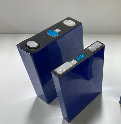 Lifepo4 12.8v 12v 100ah उच्च तापमान लिथियम आयन बैटरी IP55